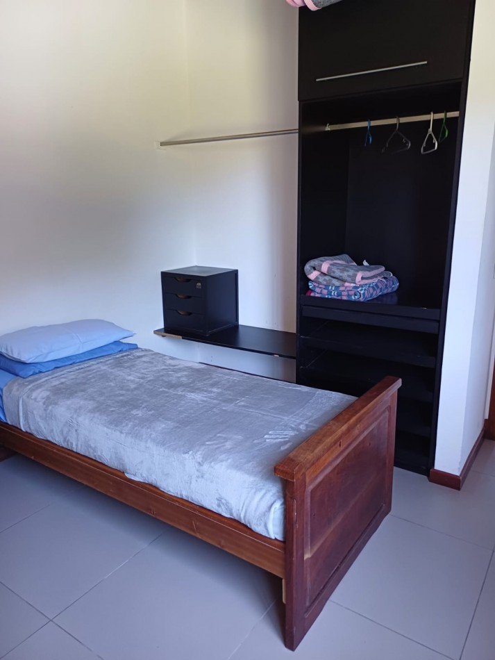 HERMOSO CHALET BARRIO ALFAR